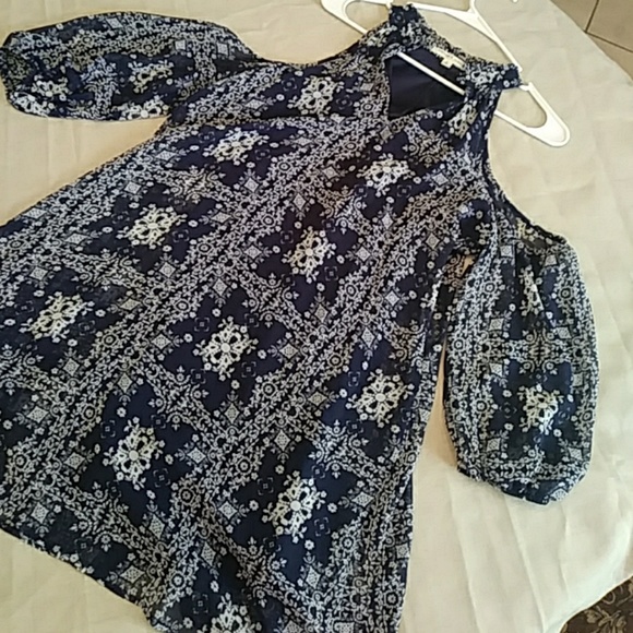 Off the shoulder dress - Picture 2 of 2